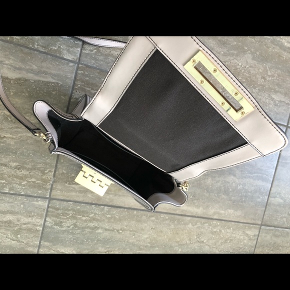 Zac Posen Eartha Iconic Core Crossbody Bag - Picture 6 of 6